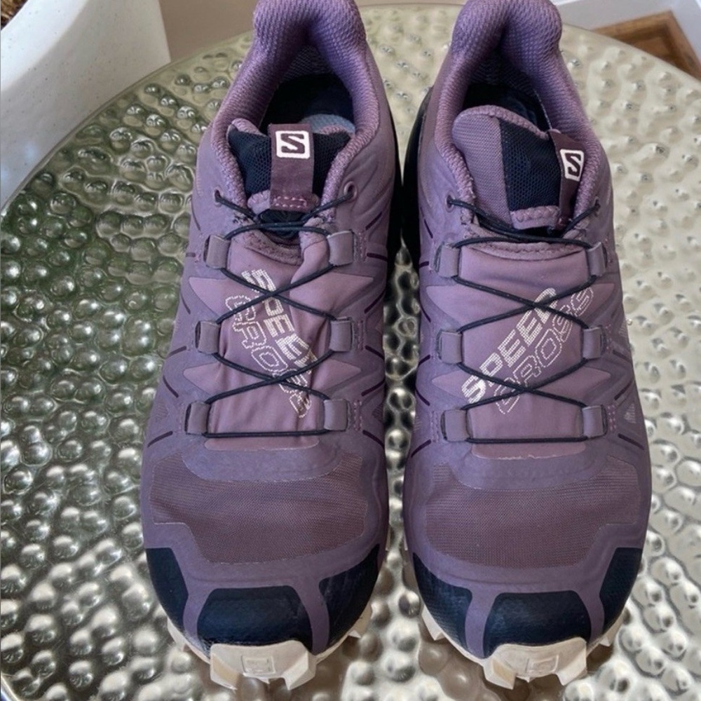 Salomon Women's Speed Cross  Trail Runner Gortex ! Super condition!